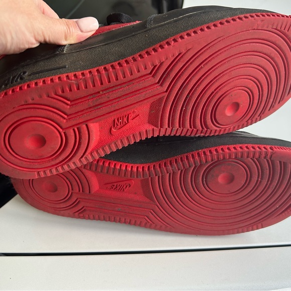 Nike Air Force 1 Low “Bred” - Picture 3 of 4